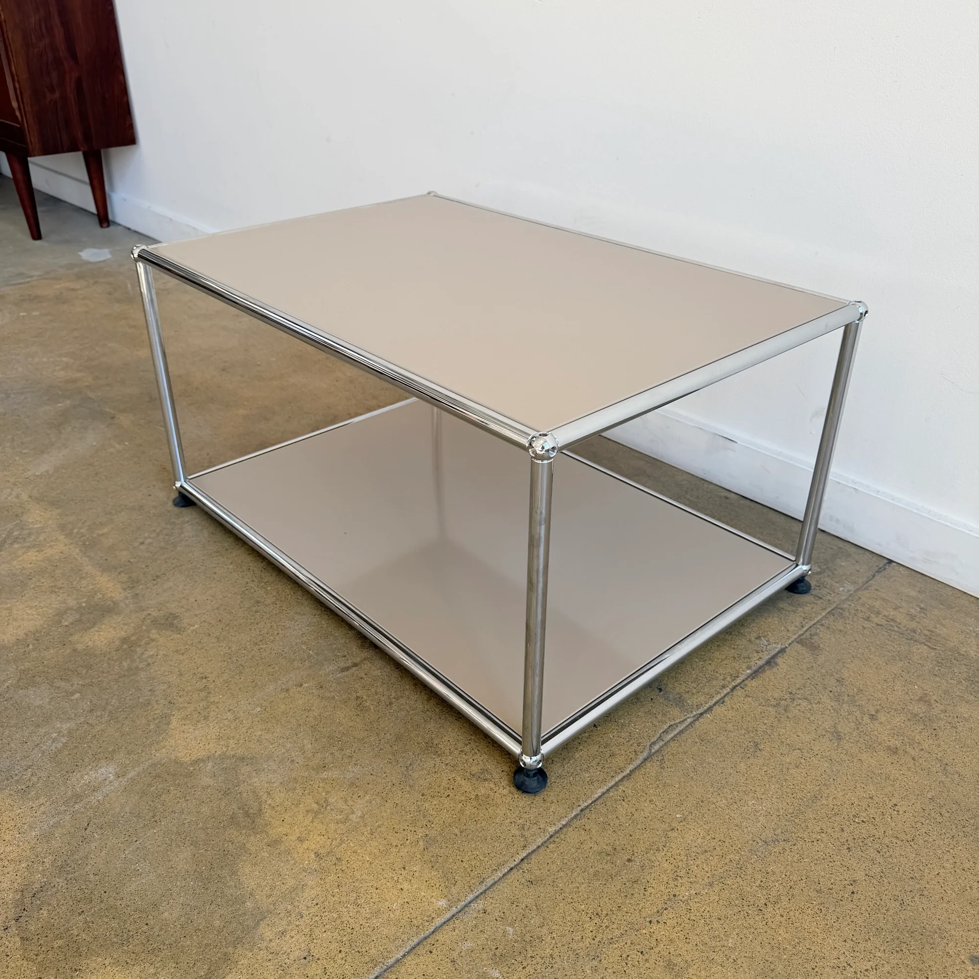 USM Haller Coffee Table - Beige - Image 6