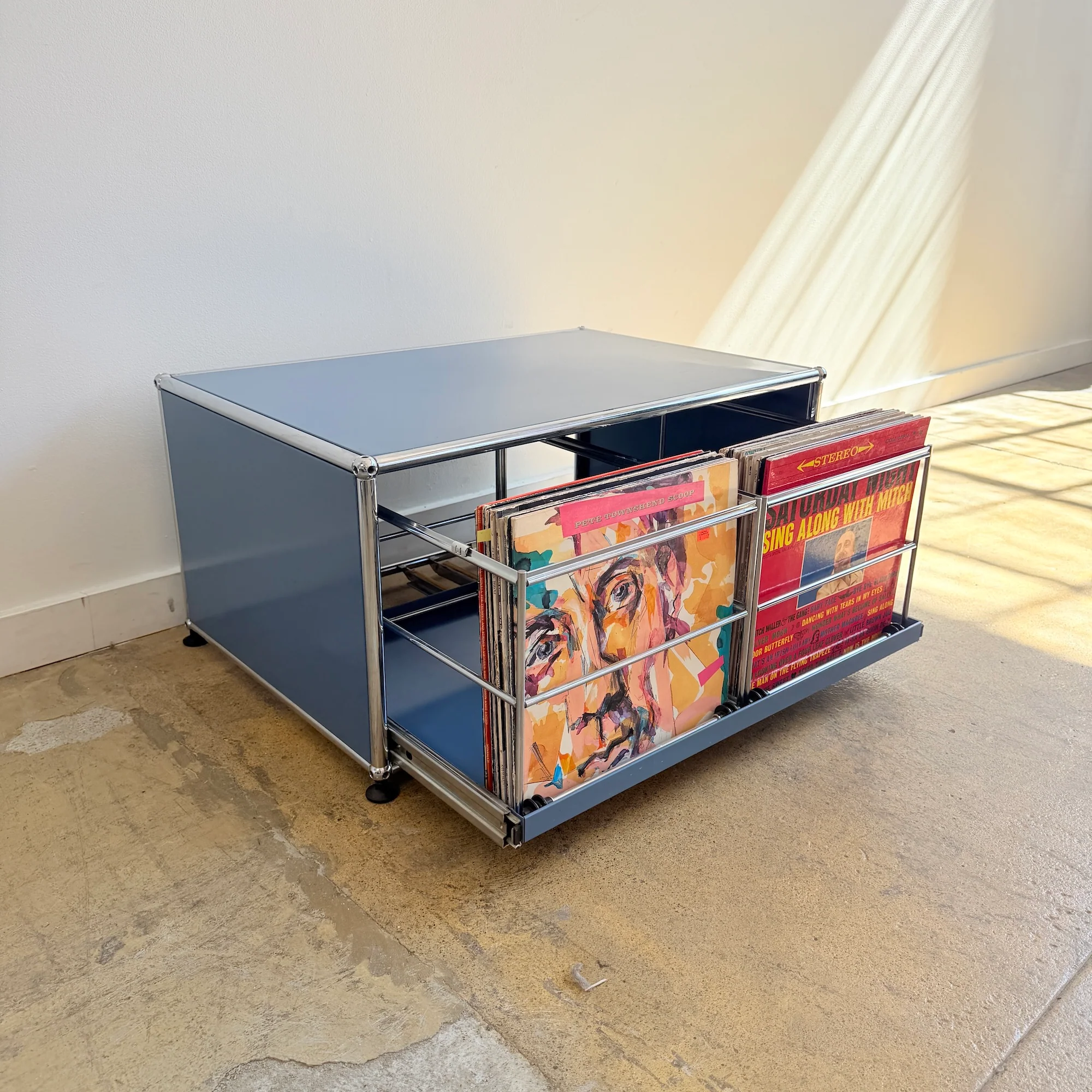 USM Haller Compact Low Record Storage - Image 3