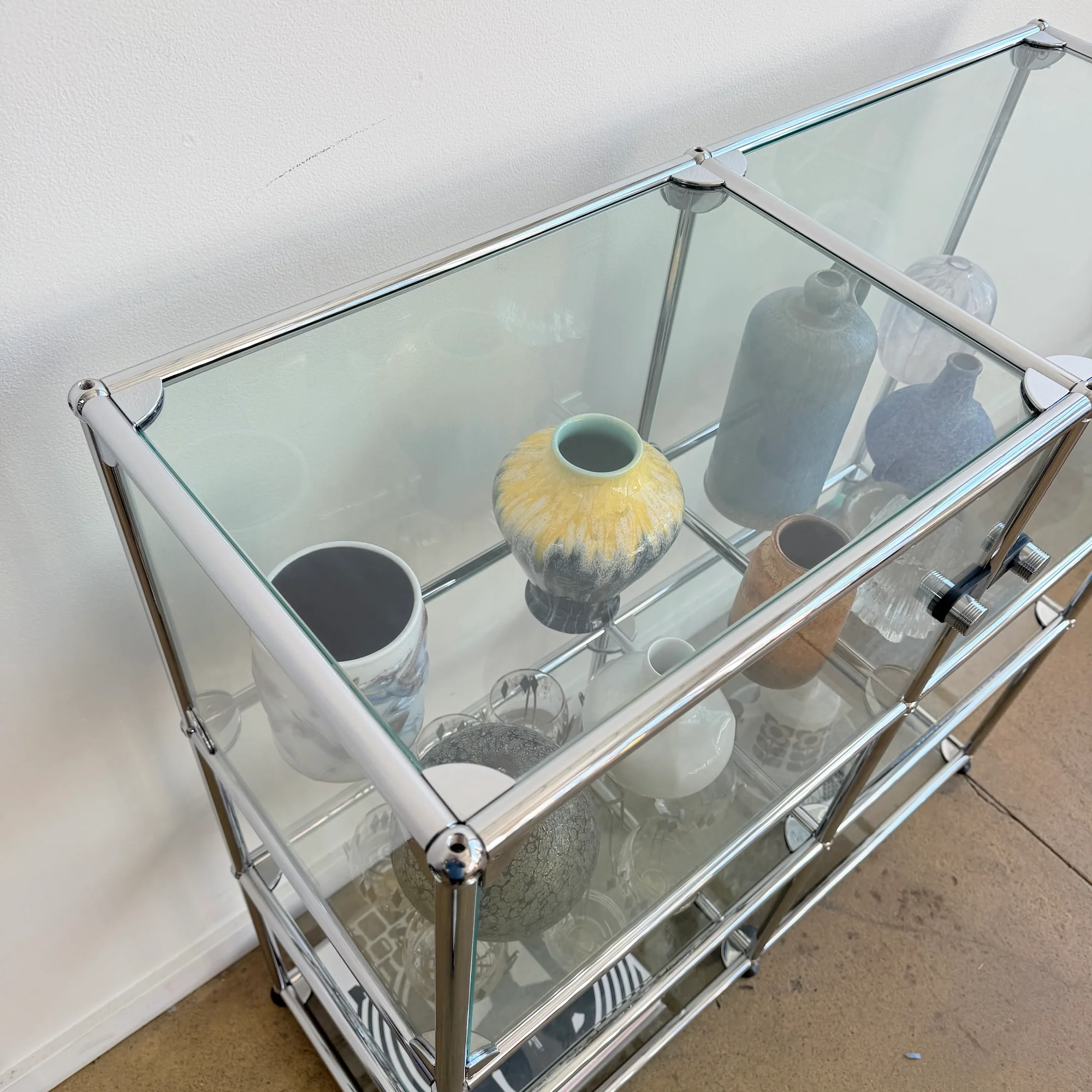 USM Haller Fully Glass Display Cabinet - Image 7