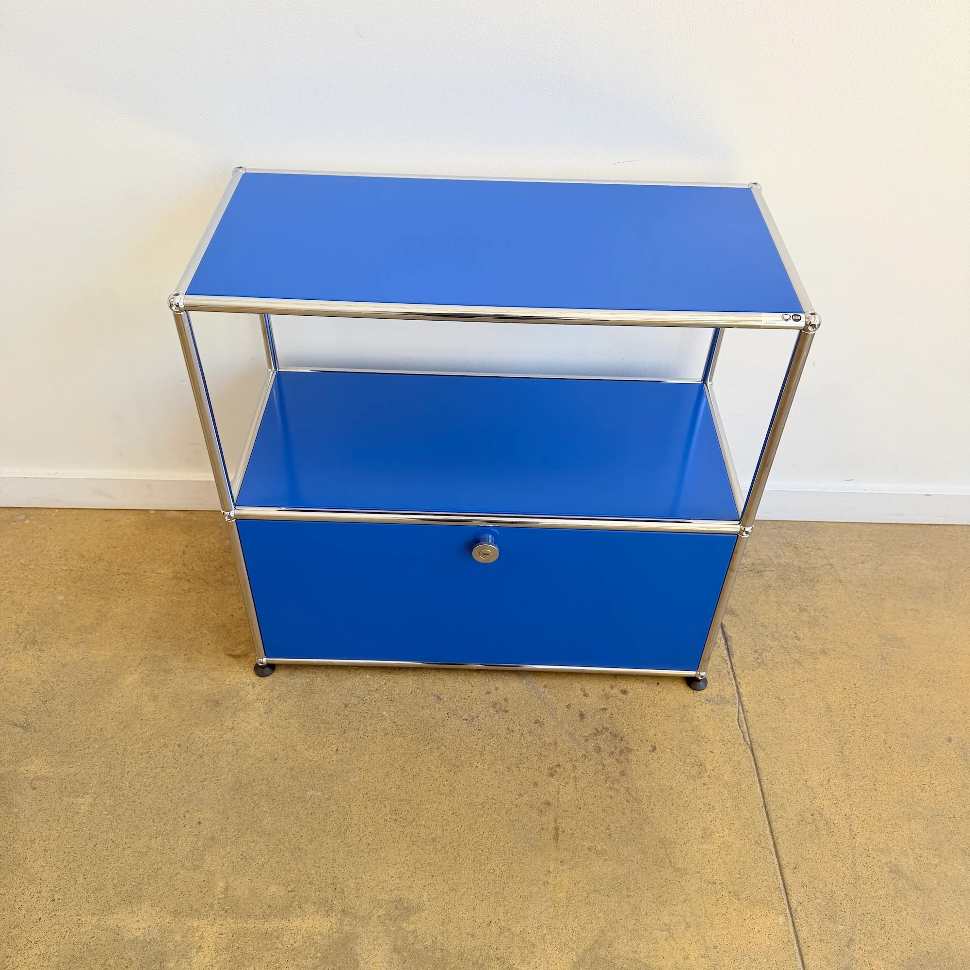 USM Haller Half Size Credenza - Gentian Blue - Image 2