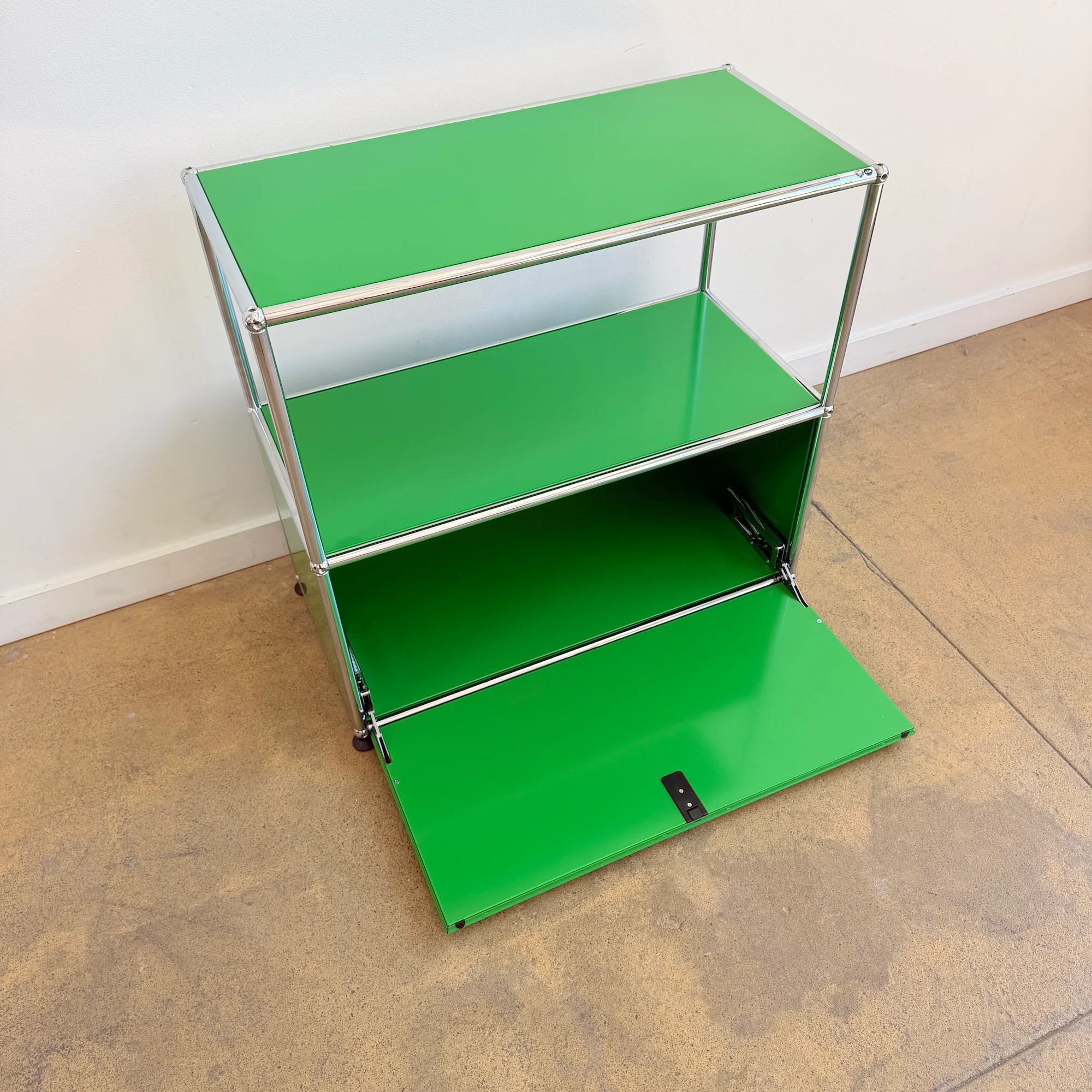 USM Haller Half Size Credenza - Green - Image 5