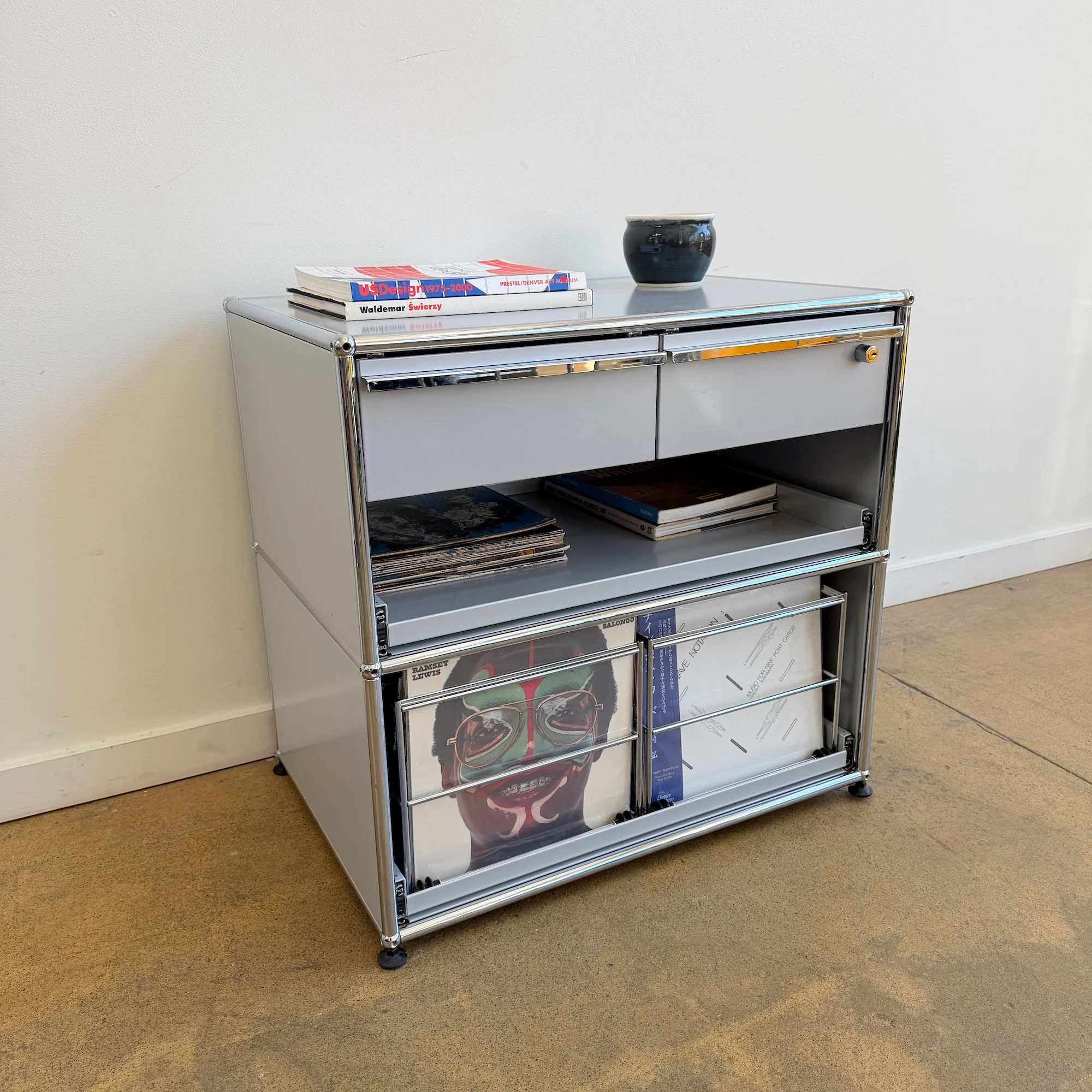 USM Haller Pullout Storage Solution - Silver - Image 2
