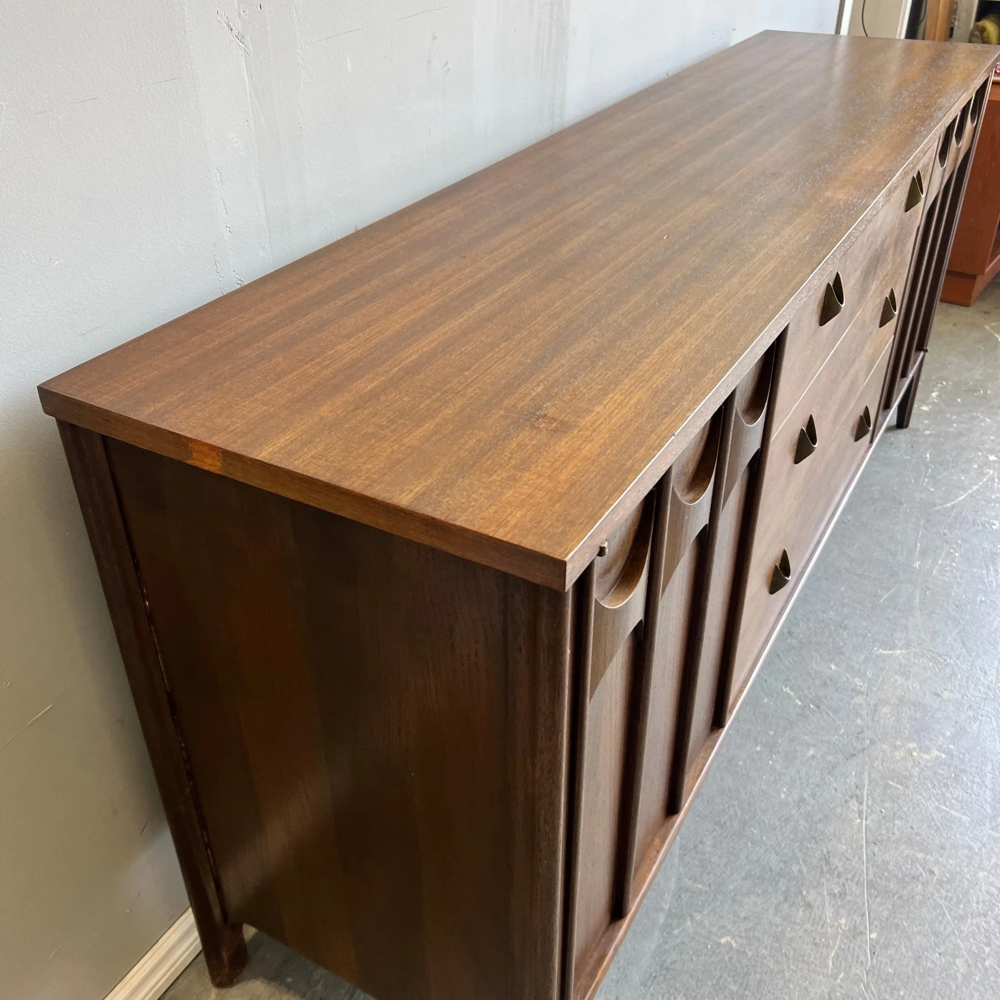 Vintage Kent Coffey Perspecta Mid Century Walnut and Rosewood Credenza - Image 5