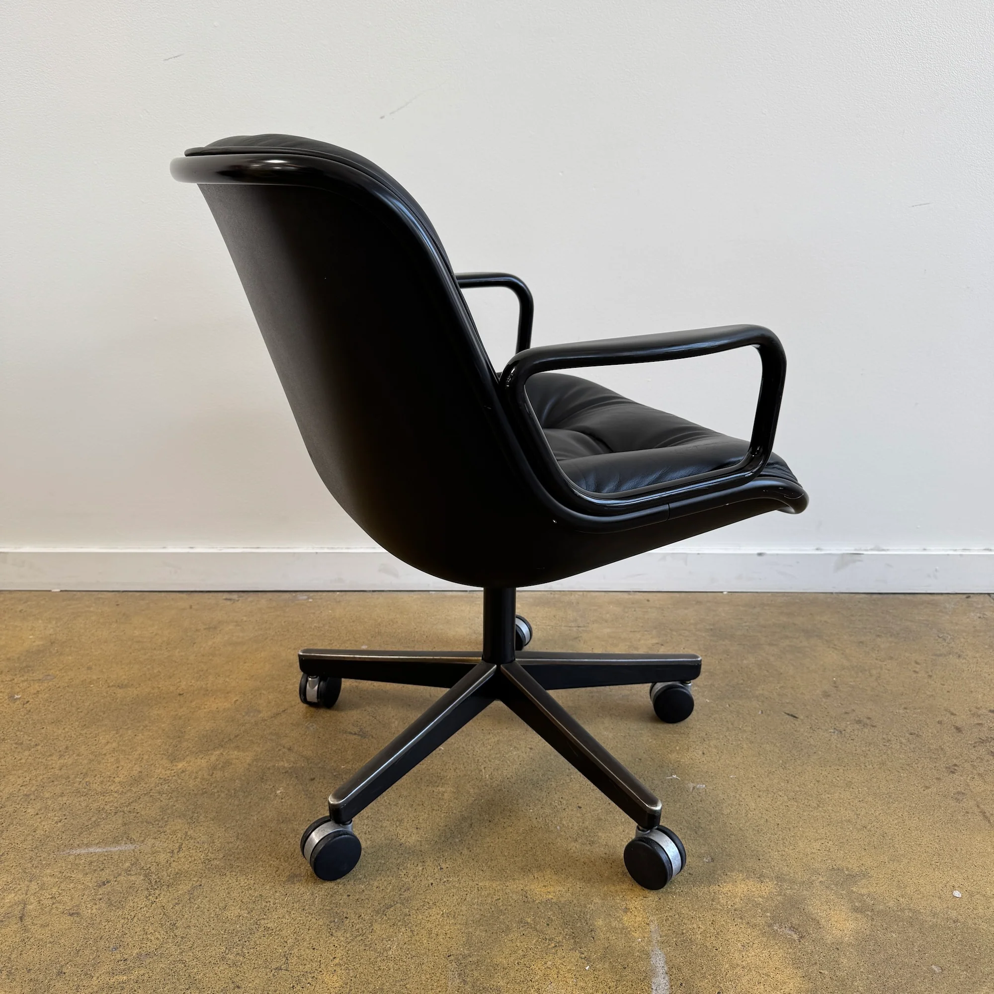 Vintage Knoll Pollock Executive Leather Office Chair - Image 3