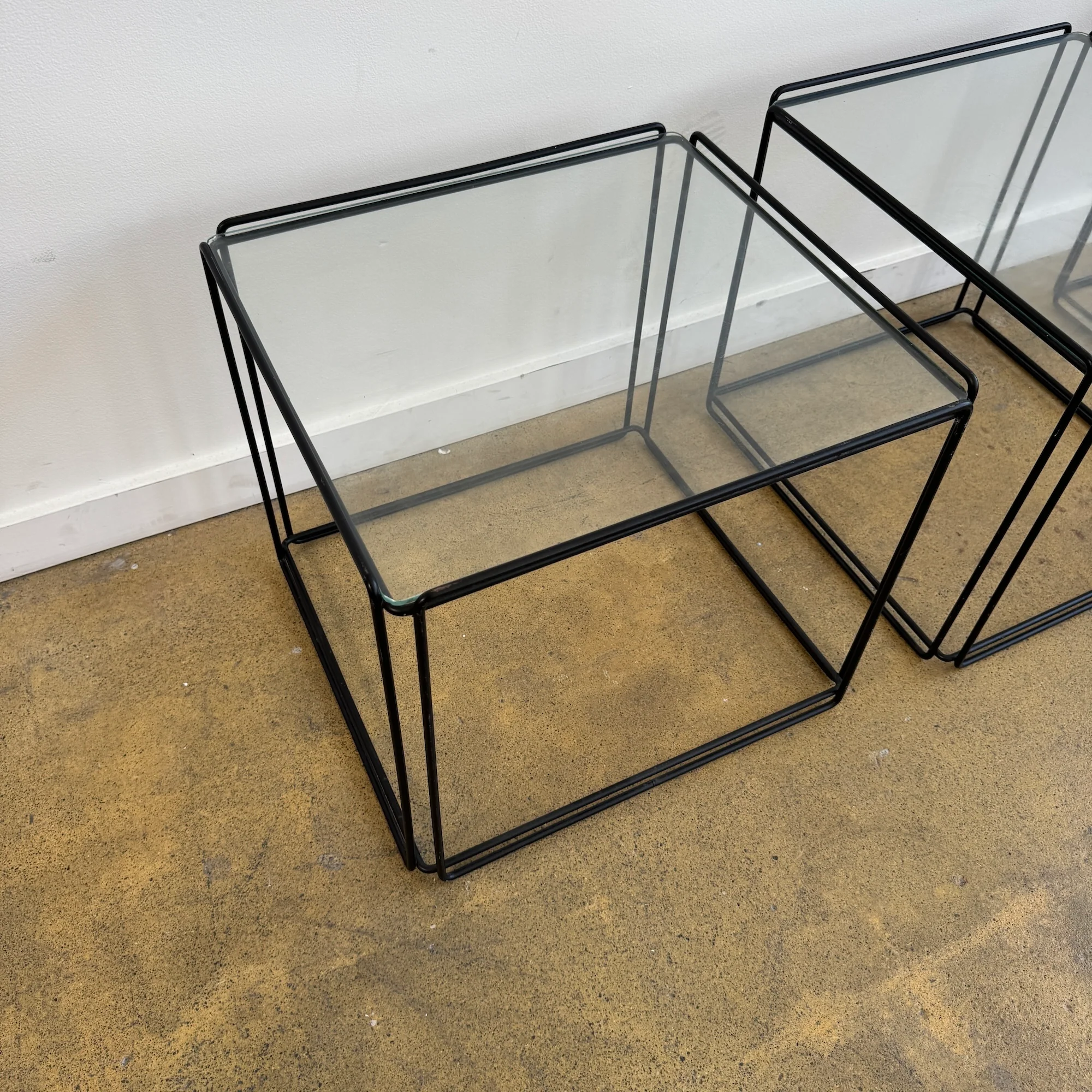 Vintage Max Sauze Isosceles End Table with Glass Top by Atrow - Image 4