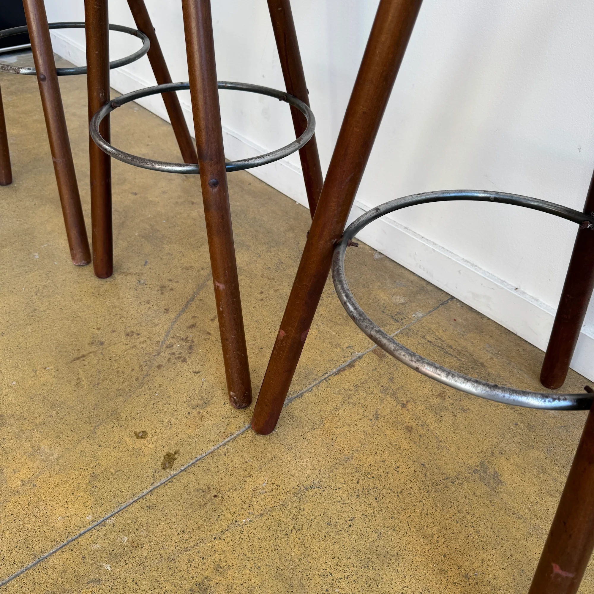 Vintage Sergio Rodrigues Set of 4 "Marbella" Stools - Image 7