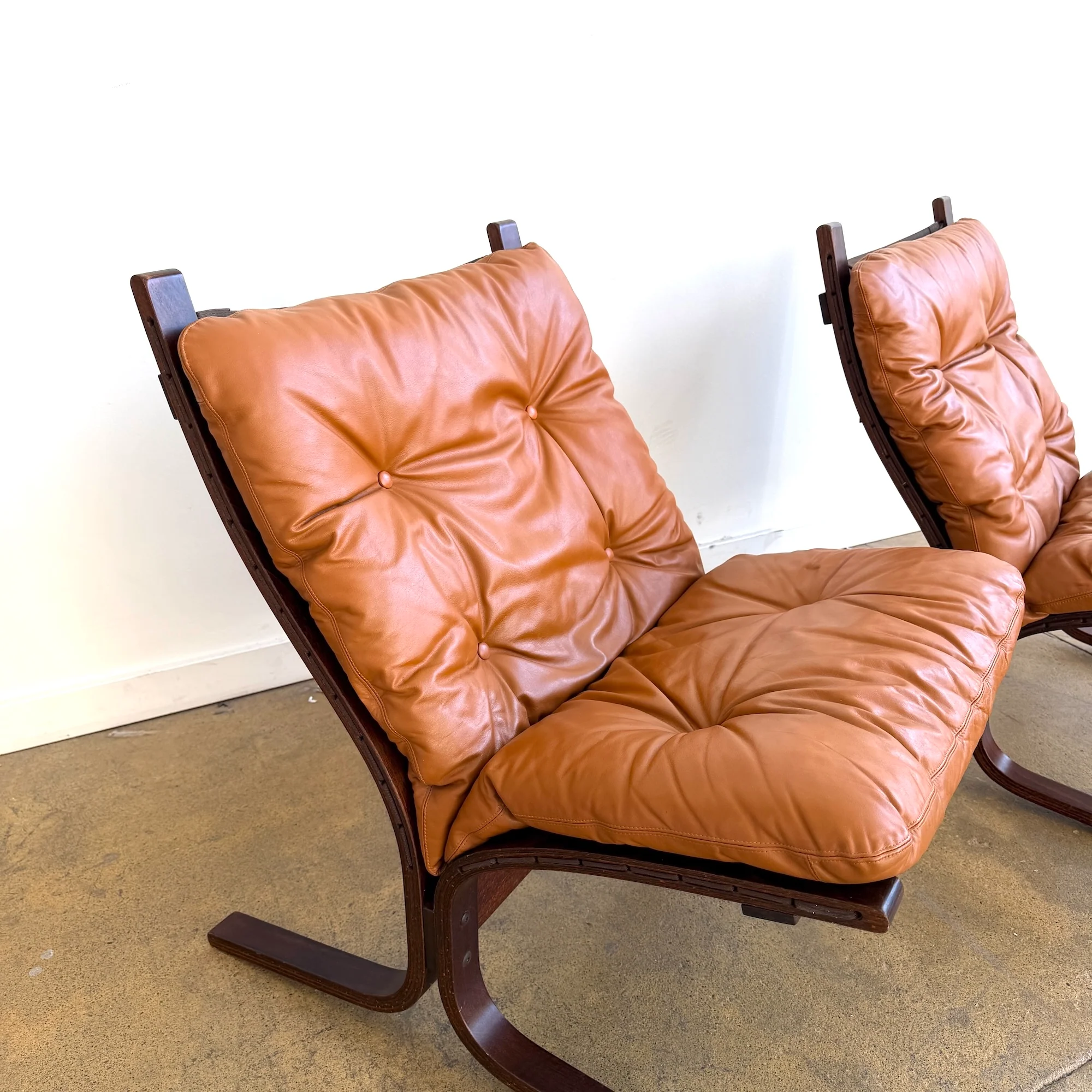 Vintage Siesta "Set of 2" Low Chairs in Cognac Leather by Ingmar Relling for Westnofa - Image 6