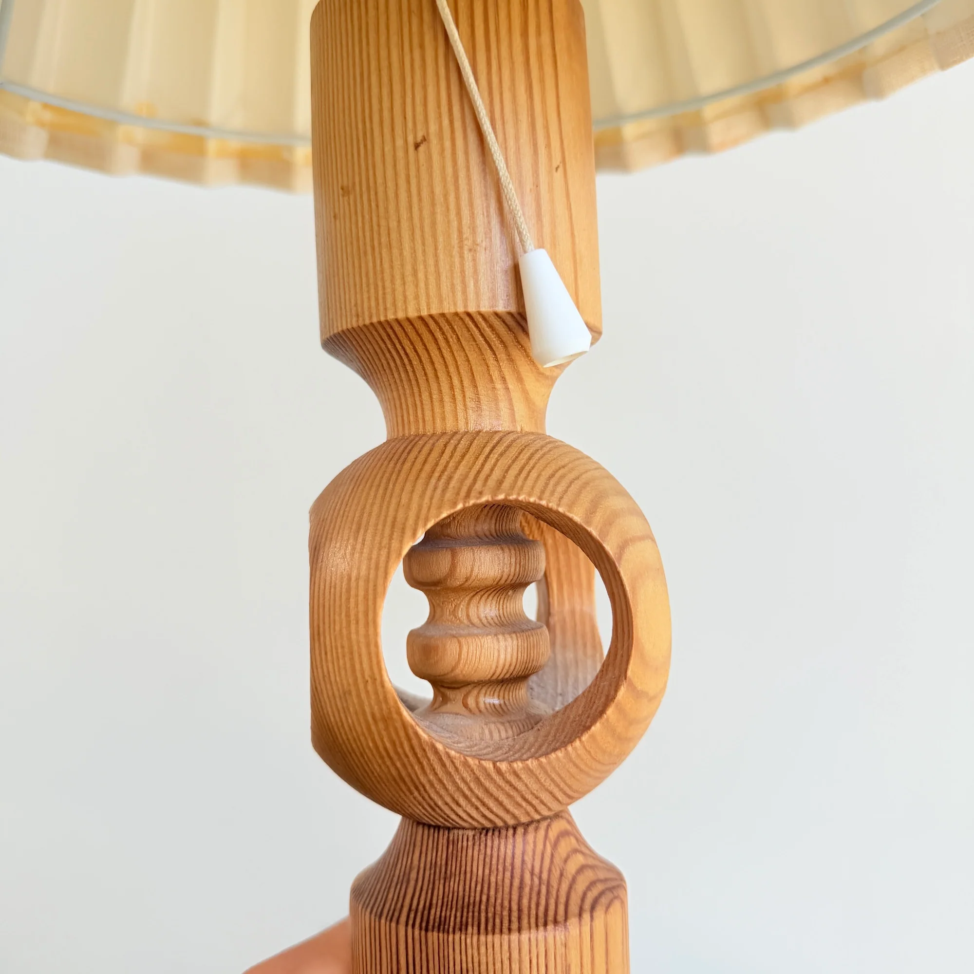 Vintage Uno & Östen Kristiansson Solid Pine Table Lamps for Luxus Sweden - Image 4