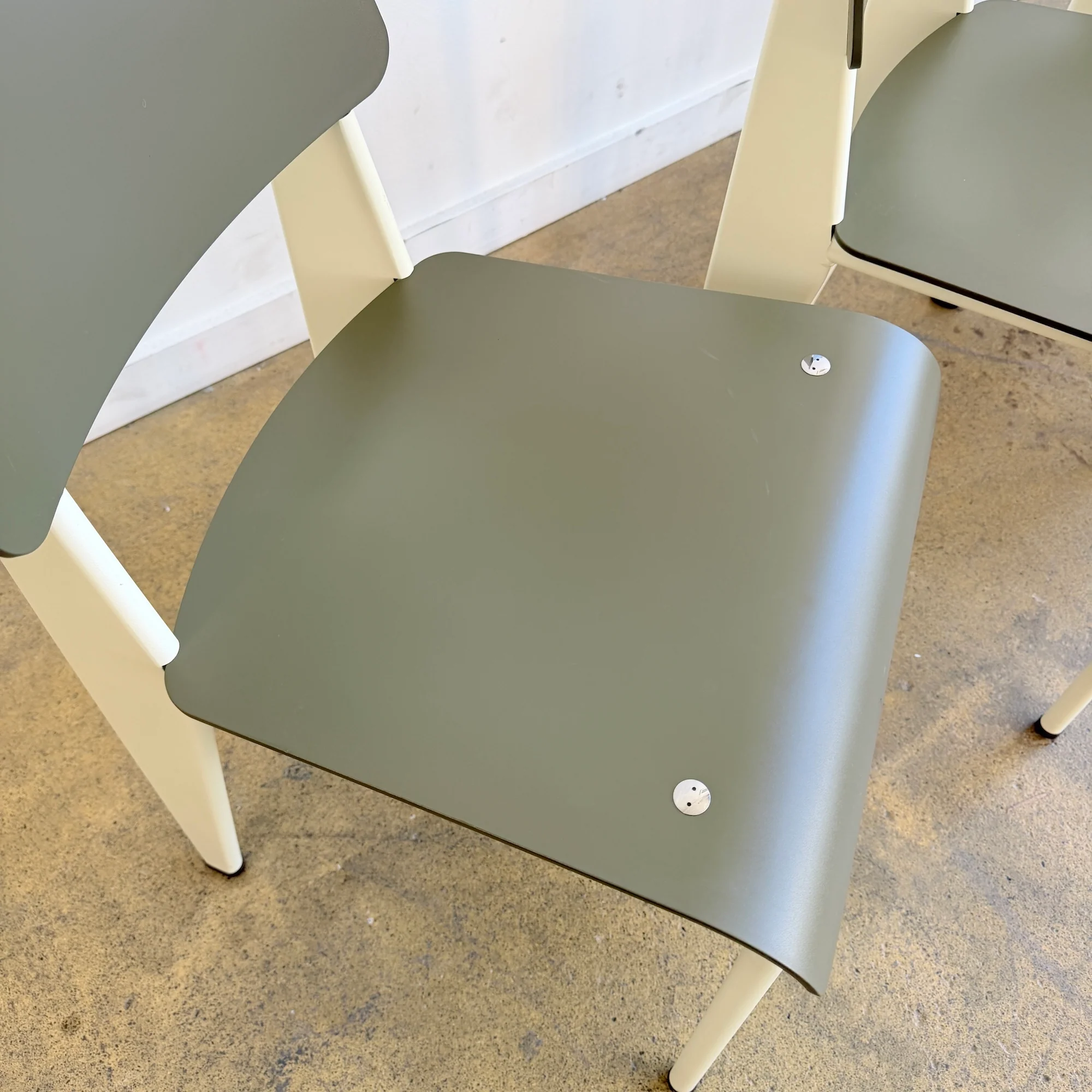 Vitra Jean Prouvé Standard sp 4 Dining Chairs - Image 6