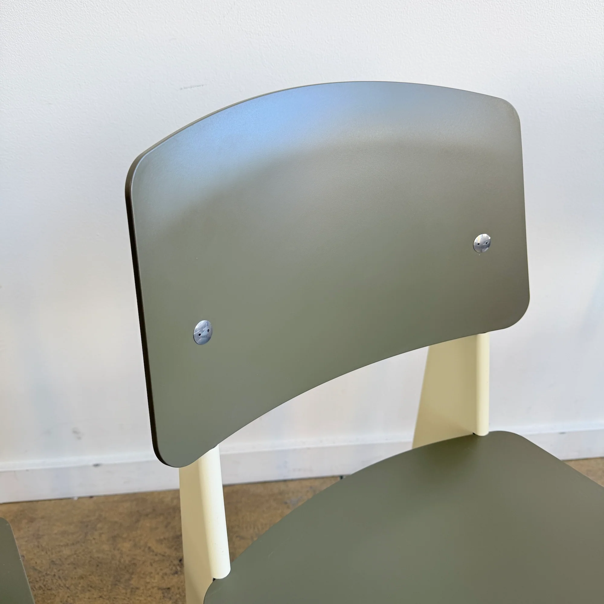 Vitra Jean Prouvé Standard sp 4 Dining Chairs - Image 8